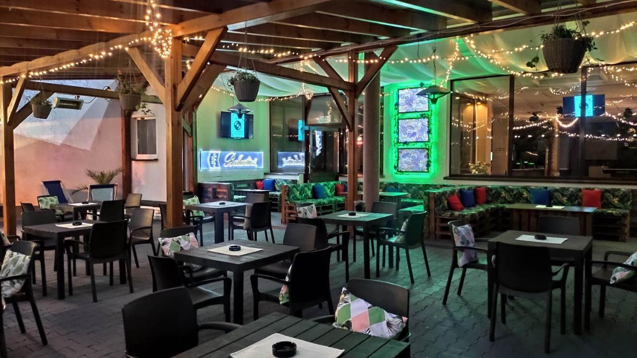 Motel Drabek تارنوفسكي غوره المظهر الخارجي الصورة