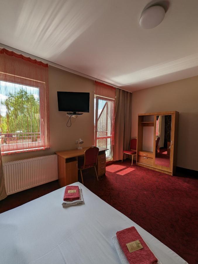 Motel Drabek تارنوفسكي غوره المظهر الخارجي الصورة