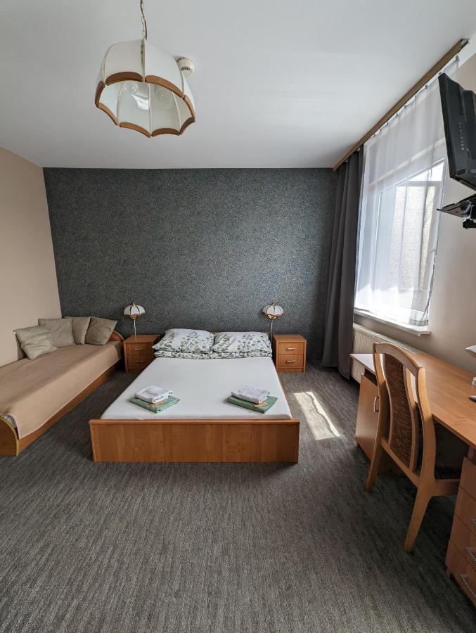 Motel Drabek تارنوفسكي غوره المظهر الخارجي الصورة