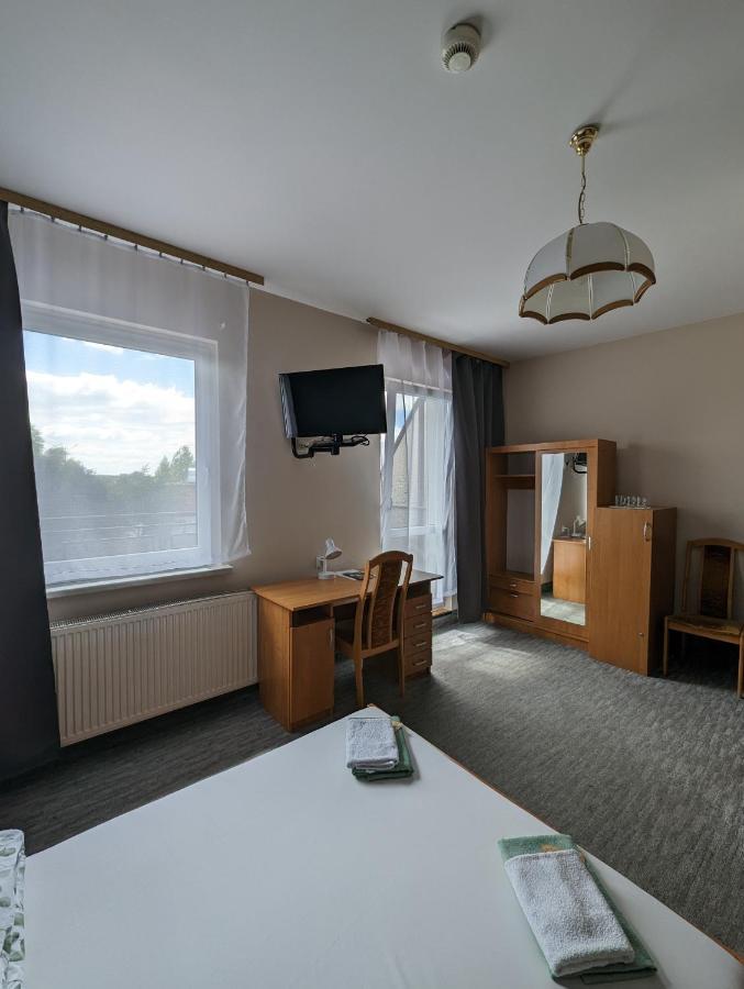 Motel Drabek تارنوفسكي غوره المظهر الخارجي الصورة