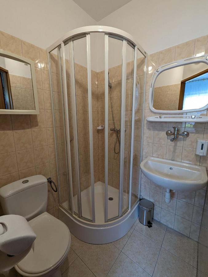 Motel Drabek تارنوفسكي غوره المظهر الخارجي الصورة